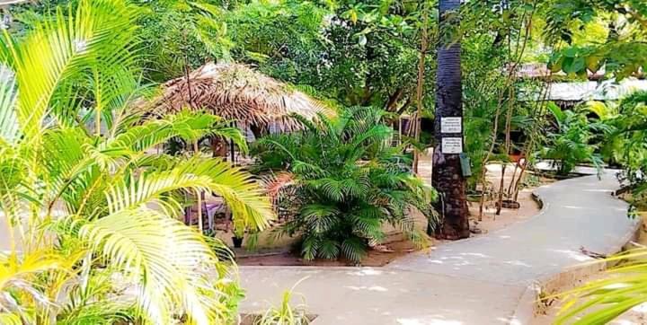 Naaval Beach Villa & Rooms Batticaloa Εξωτερικό φωτογραφία