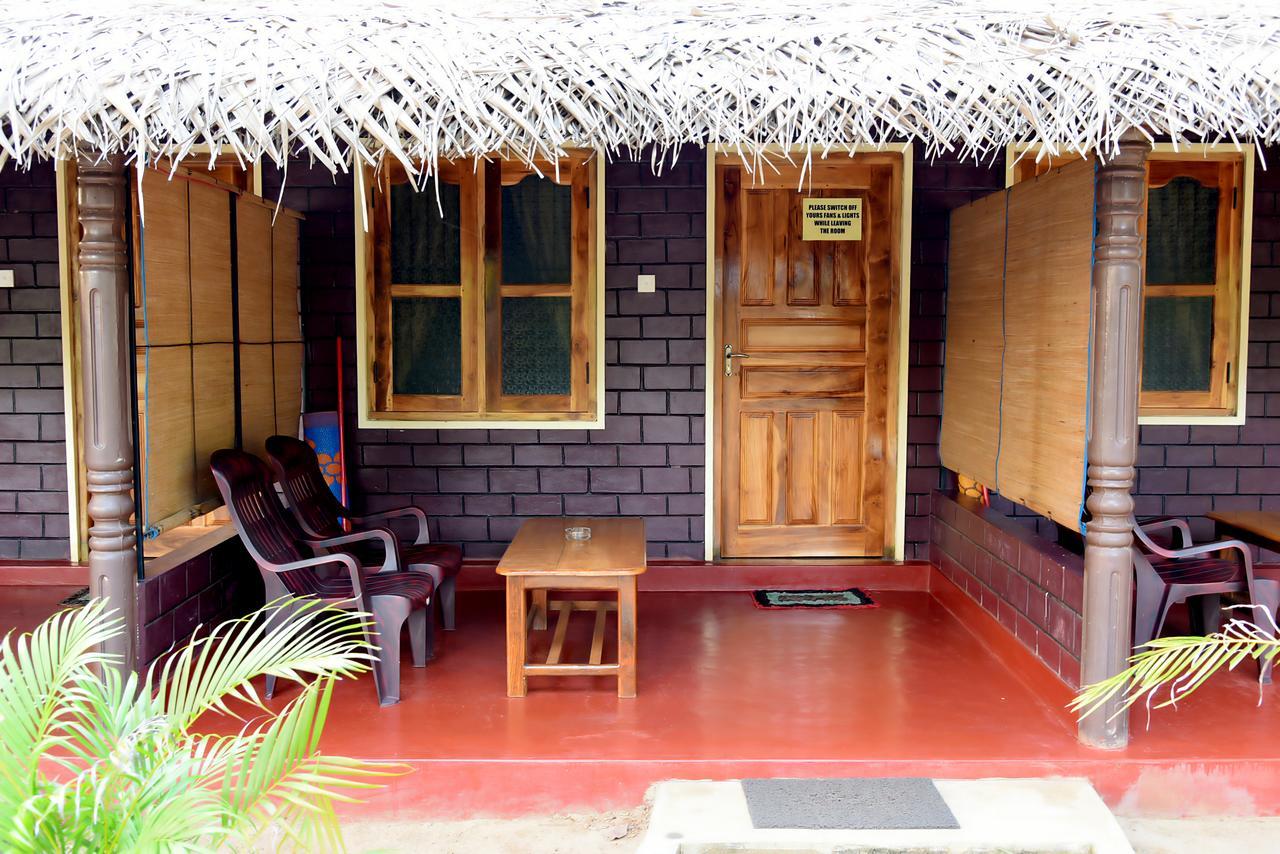 Naaval Beach Villa & Rooms Batticaloa Εξωτερικό φωτογραφία