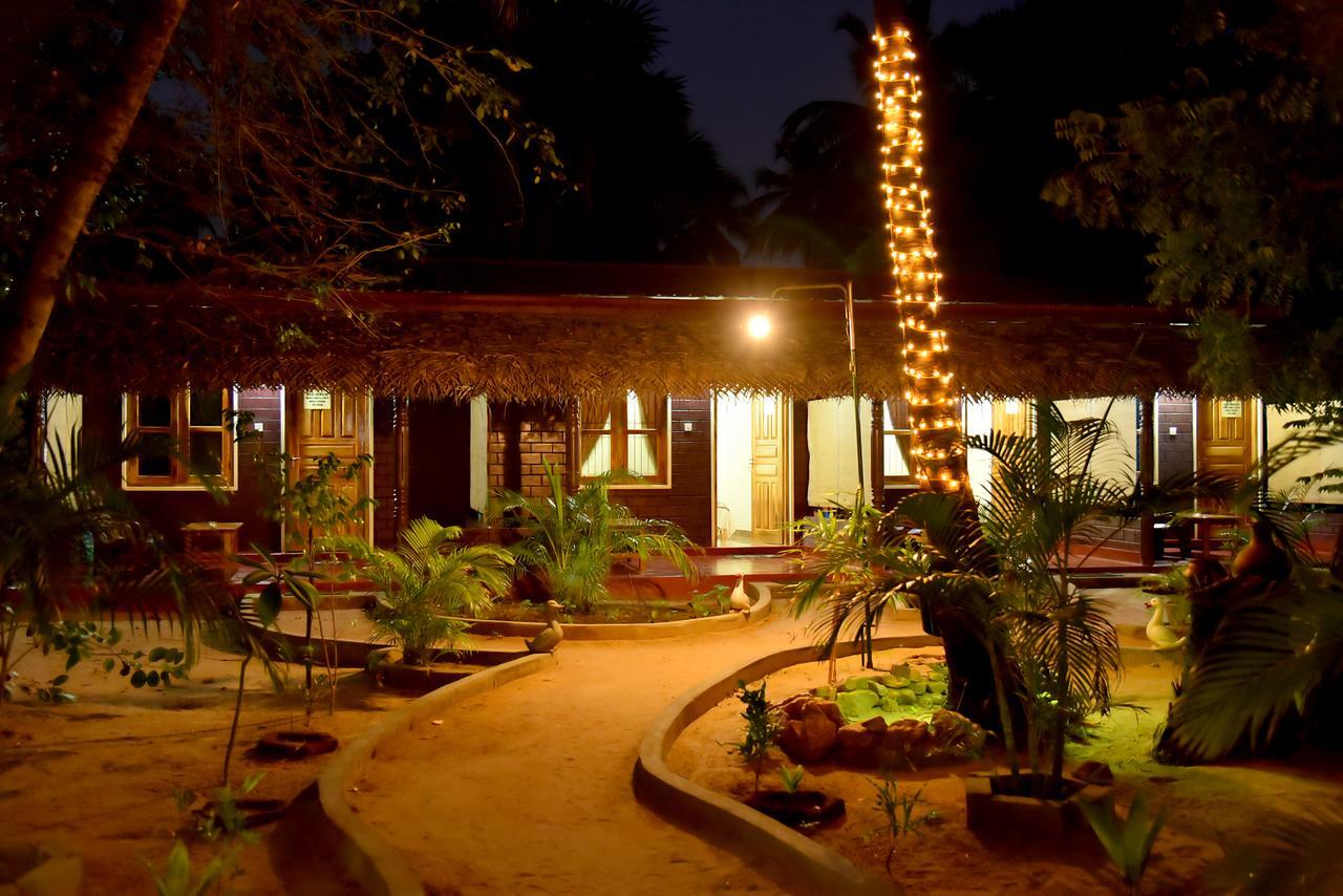 Naaval Beach Villa & Rooms Batticaloa Εξωτερικό φωτογραφία